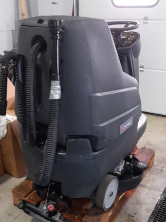 Поломоечная машина Comet CRS 75BT (Б/У, 175Ач) (9070000300-бу)