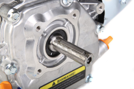 Двигатель бензиновый Champion G210HK