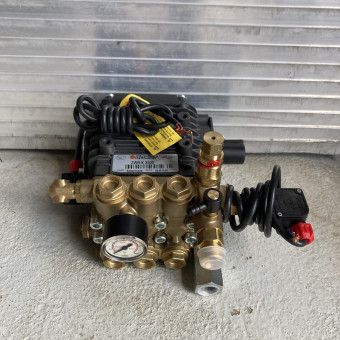 Насос высокого давления Comet ZWR-K для К700 (2800 об/мин, с регулятором)