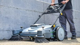 Подметальная машина Comet CWS 950 M (ручная)