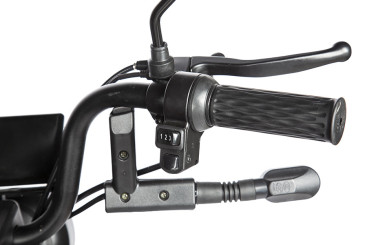 Трицикл электрический Rutrike Экипаж (черный)