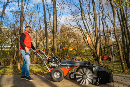 Подметальная машина Limpar 104 PRO Honda