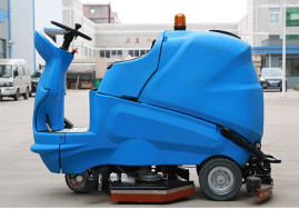 Поломоечная машина RENEXX FR180 (200Ач, Li)