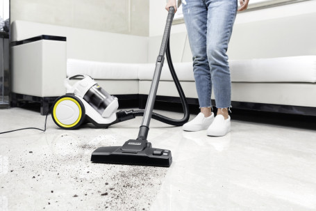 Пылесос Karcher VC 3 Plus