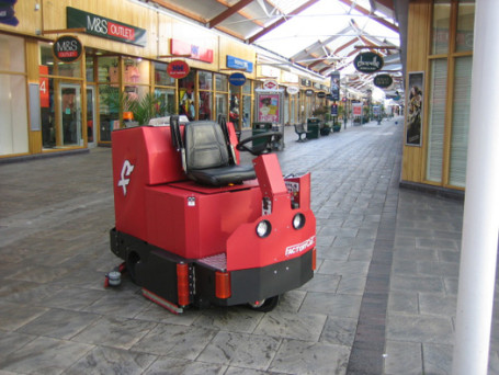 Поломоечная машина Factory Cat XR 34D