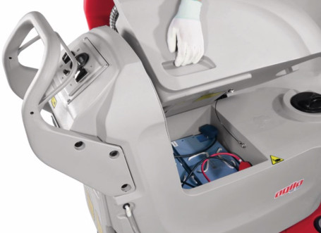 Поломоечная машина Comac Agila 50/65 BT