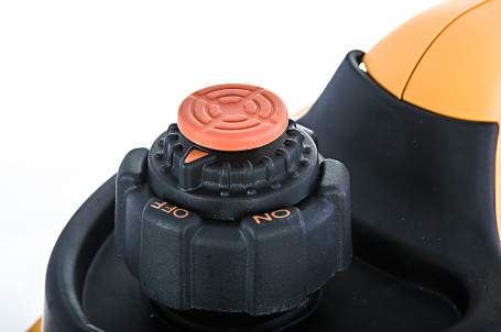 Генератор бензиновый инверторный Huter DN2700 (64/10/3)