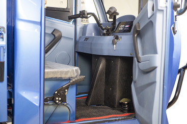 Трицикл электрический Rutrike КАРГО Кабина Универсал 1500 (серый)