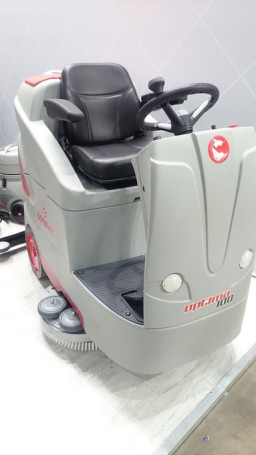 Поломоечная машина Comac Optima 100B Nexsys