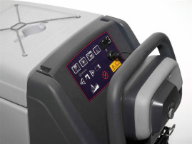 Поломоечная машина Nilfisk CA 451